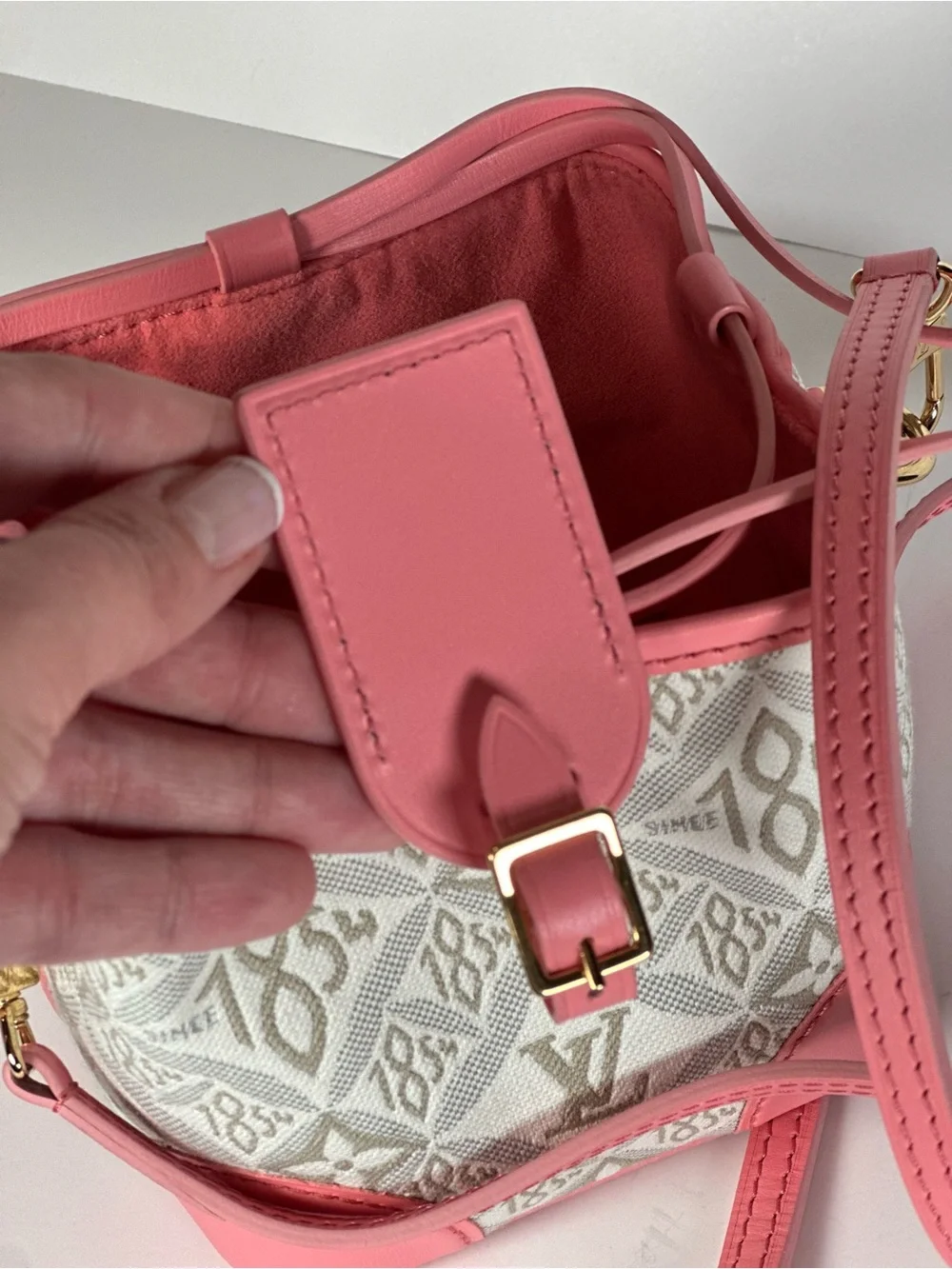 Authentic Louis Vuitton Pink and White Mini Noe Bucket Bag